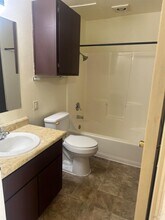 122 Frisbie St in Vallejo, CA - Building Photo - Building Photo