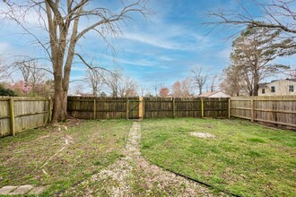 973 Sedley Rd in Virginia Beach, VA - Building Photo - Building Photo