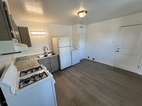 344 Thoma St in Reno, NV - Building Photo - Building Photo