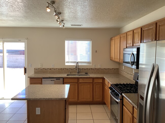 5726 Quay Dr NE in Rio Rancho, NM - Building Photo - Building Photo