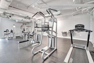 140 S Dixie Hwy, Unit 411 in Hollywood, FL - Building Photo - Building Photo