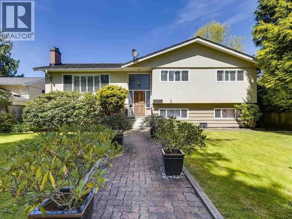 3583 W 50th Ave in Vancouver, BC - Building Photo