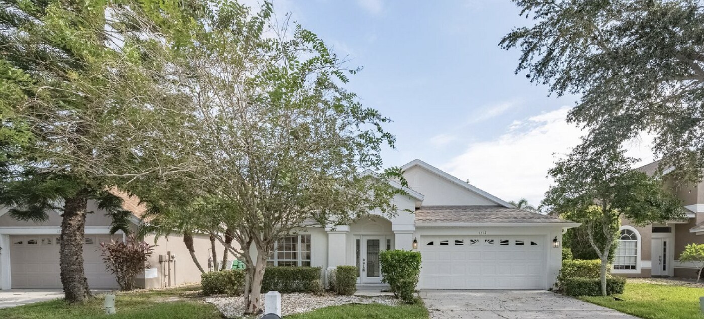1216 Foxridge Pl in Melbourne, FL - Building Photo