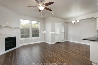 15409 SE Cobalt Loop in Damascus, OR - Building Photo - Building Photo