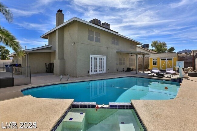 property at 722 Barrie Ct