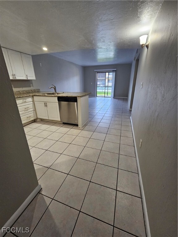 608 Gerald Ave in Lehigh Acres, FL - Building Photo - Building Photo