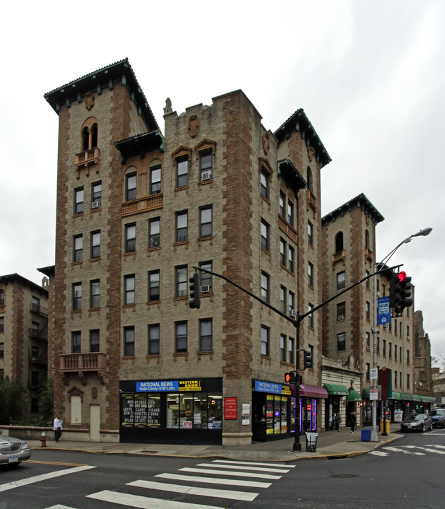 2801 John F Kennedy Blvd in Jersey City, NJ - Building Photo