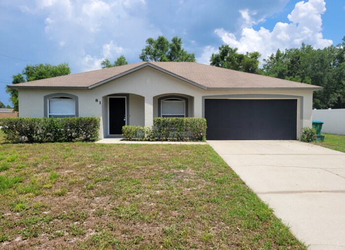 81 S Courtland Blvd in Deltona, FL - Building Photo