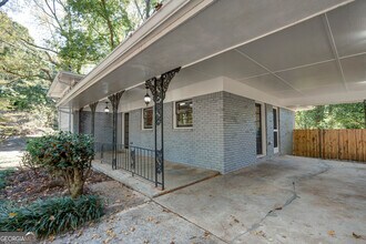 3823 Kingswood Dr in Decatur, GA - Building Photo - Building Photo