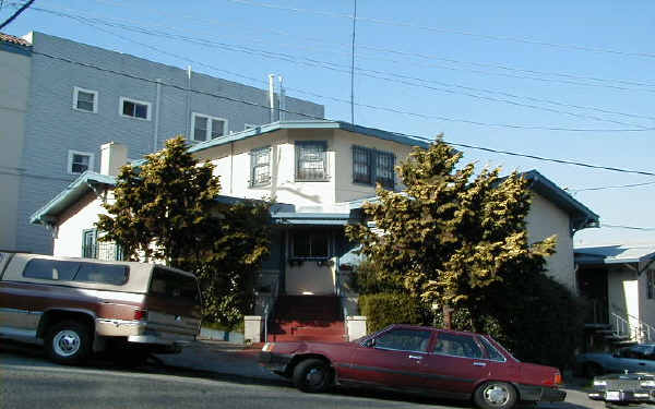 459 Wayne Ave in Oakland, CA - Foto de edificio