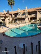 930 N Mesa Dr in Mesa, AZ - Building Photo