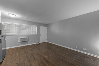 7201 W Wellington Ave in Elmwood Park, IL - Building Photo - Building Photo