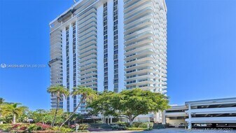 19707 Turnberry Way in Aventura, FL - Building Photo