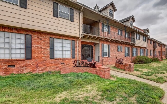 1735 S Peoria Ave, Unit 4 in Tulsa, OK - Building Photo - Building Photo