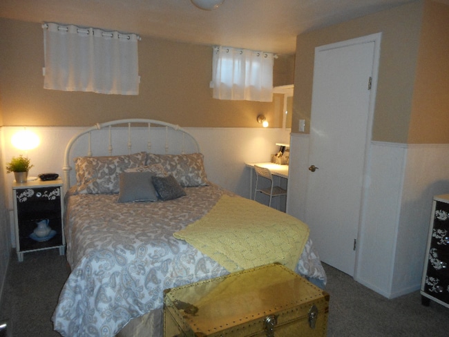 property at 2721 S Kearney St