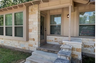 515 Kyle Ave, Unit Home in College Station, TX - Foto de edificio - Building Photo