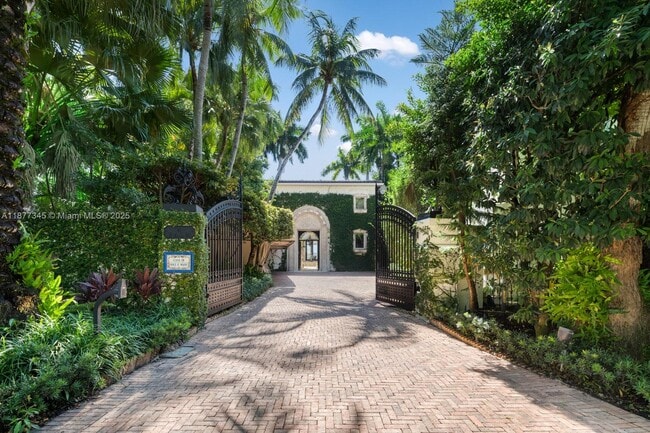 property at 4 Palm Ave