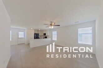 2909 Yellow Pine Ave in Fort Worth, TX - Building Photo - Building Photo