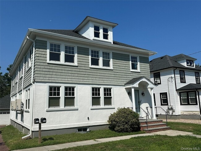 property at 40 Smith St