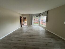 5401 W Olympic Blvd, Unit 1 in Los Angeles, CA - Building Photo