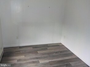 16 Oak St in Salem, NJ - Building Photo - Building Photo