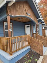 328 N Taylor St in Gainesville, TX - Building Photo