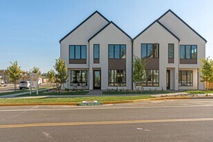 1171 NW Skyline Ranch Rd in Bend, OR - Building Photo
