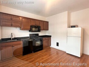 24 Rossmore St in Somerville, MA - Building Photo - Building Photo