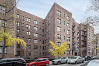 2100-2120 Wallace Ave in Bronx, NY - Foto de edificio - Building Photo