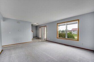 6621 Samantha Ln in Rockford, IL - Building Photo - Building Photo