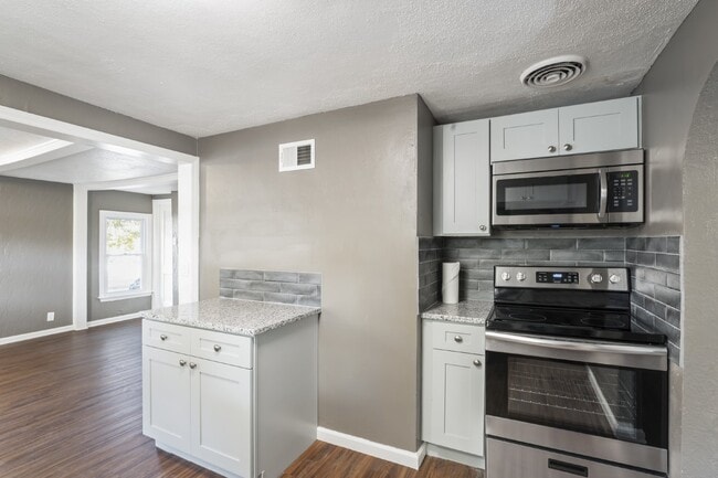 2807 N 52nd St in Kansas City, KS - Building Photo - Building Photo