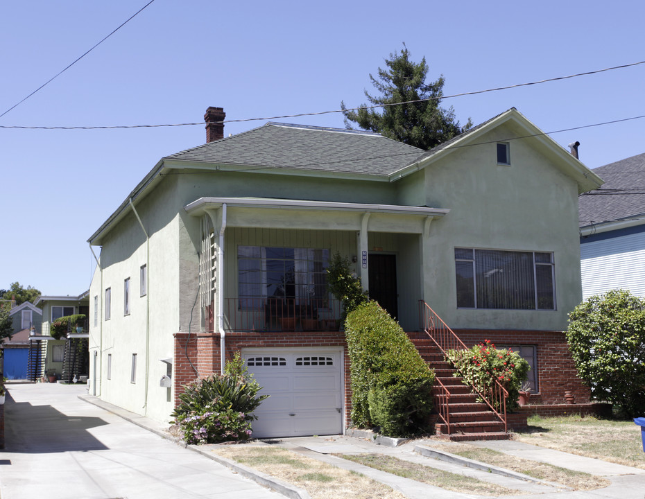 3224 Briggs Ave in Alameda, CA - Building Photo