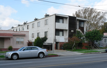 419 S Verdugo Rd in Glendale, CA - Building Photo - Building Photo