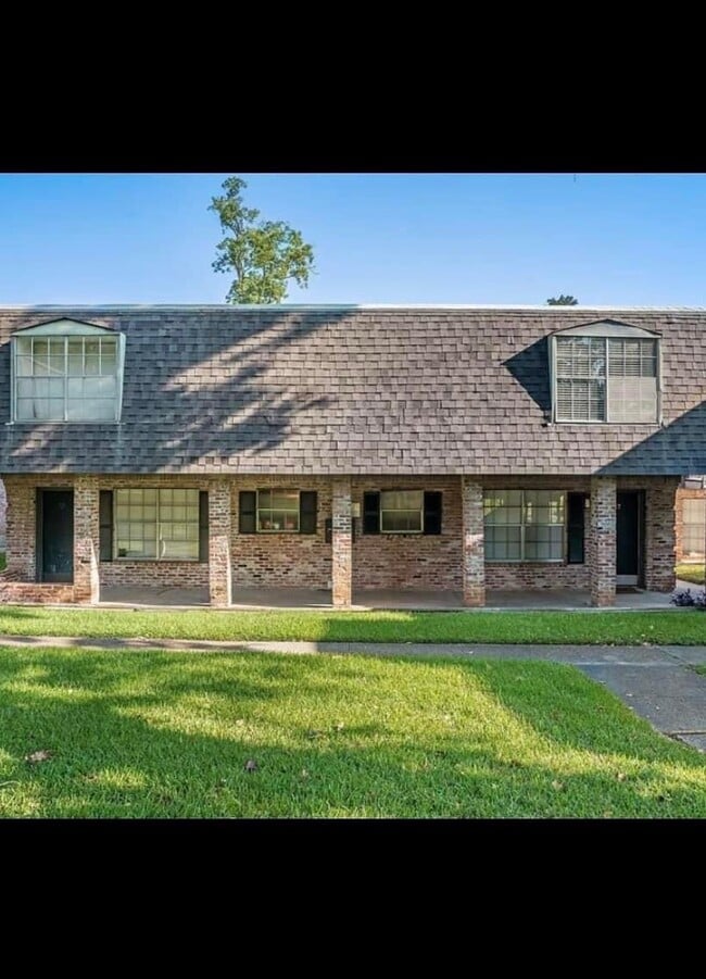 property at 3820 Fairfield Ave