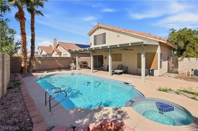 7709 Kalmalii Ave in Las Vegas, NV - Building Photo - Building Photo