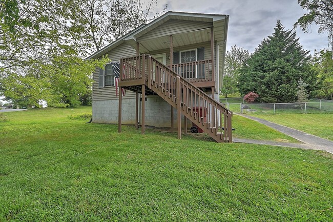 303 Moorland Dr in Johnson City, TN - Building Photo - Building Photo