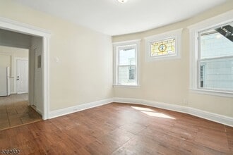 178 N 16th St in East Orange, NJ - Foto de edificio - Building Photo