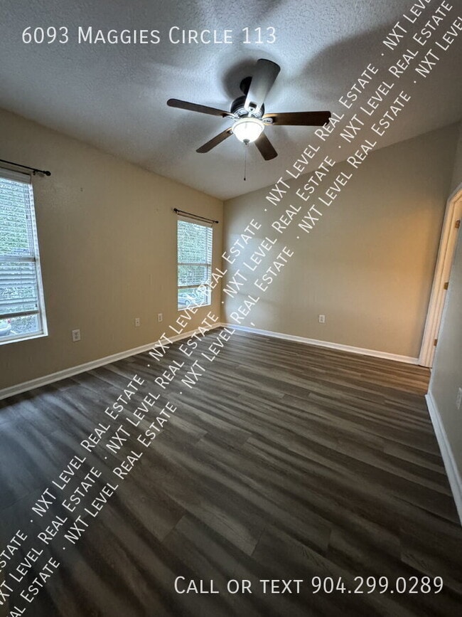 6093 Maggies Cir in Jacksonville, FL - Building Photo - Building Photo