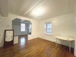 2309 Bellevue Ave in Maplewood, MO - Building Photo - Building Photo