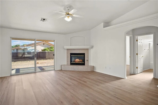 7751 Larkspur Dr in Kingman, AZ - Building Photo - Building Photo