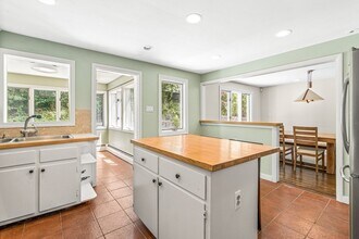 181 Moss Hill Rd in Boston, MA - Building Photo - Building Photo
