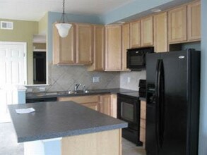 1921 Grays Peak Dr in Loveland, CO - Building Photo - Building Photo