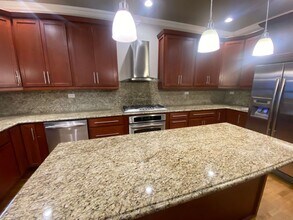 2825 N Hamlin Ave, Unit #1 in Chicago, IL - Building Photo - Building Photo