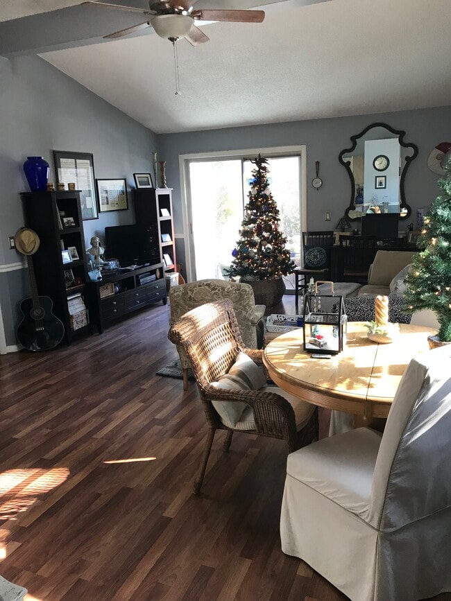 873 Halifax Dr, Unit 873