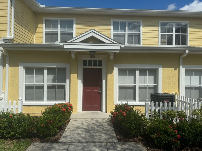 4006 Santa Maria Dr in Kissimmee, FL - Foto de edificio - Building Photo
