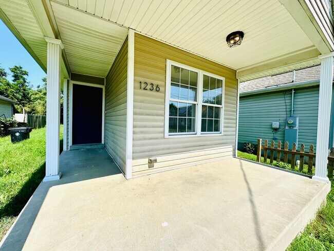 1236 S Preston St in Louisville, KY - Building Photo - Building Photo