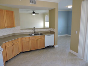11037 Legacy Blvd, Unit 202 in Palm Beach Gardens, FL - Building Photo - Building Photo