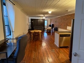 27 Court St, Unit 6 in Binghamton, NY - Building Photo