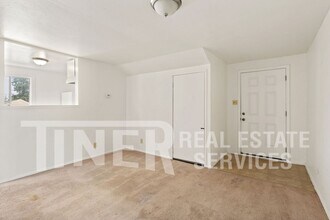 1531 Virginia Ave-Unit -Unit B in West Sacramento, CA - Building Photo - Building Photo