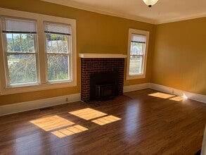 342 Highland Ave in Johnson City, TN - Building Photo - Building Photo